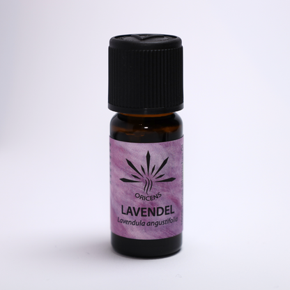 alt="Oricens Wolf Liebmann GesbR Bio Lavendelöl Lavandula angustifolia, 10 ml, 100 % naturreines ätherisches Öl im braunen Glasfläschchen"