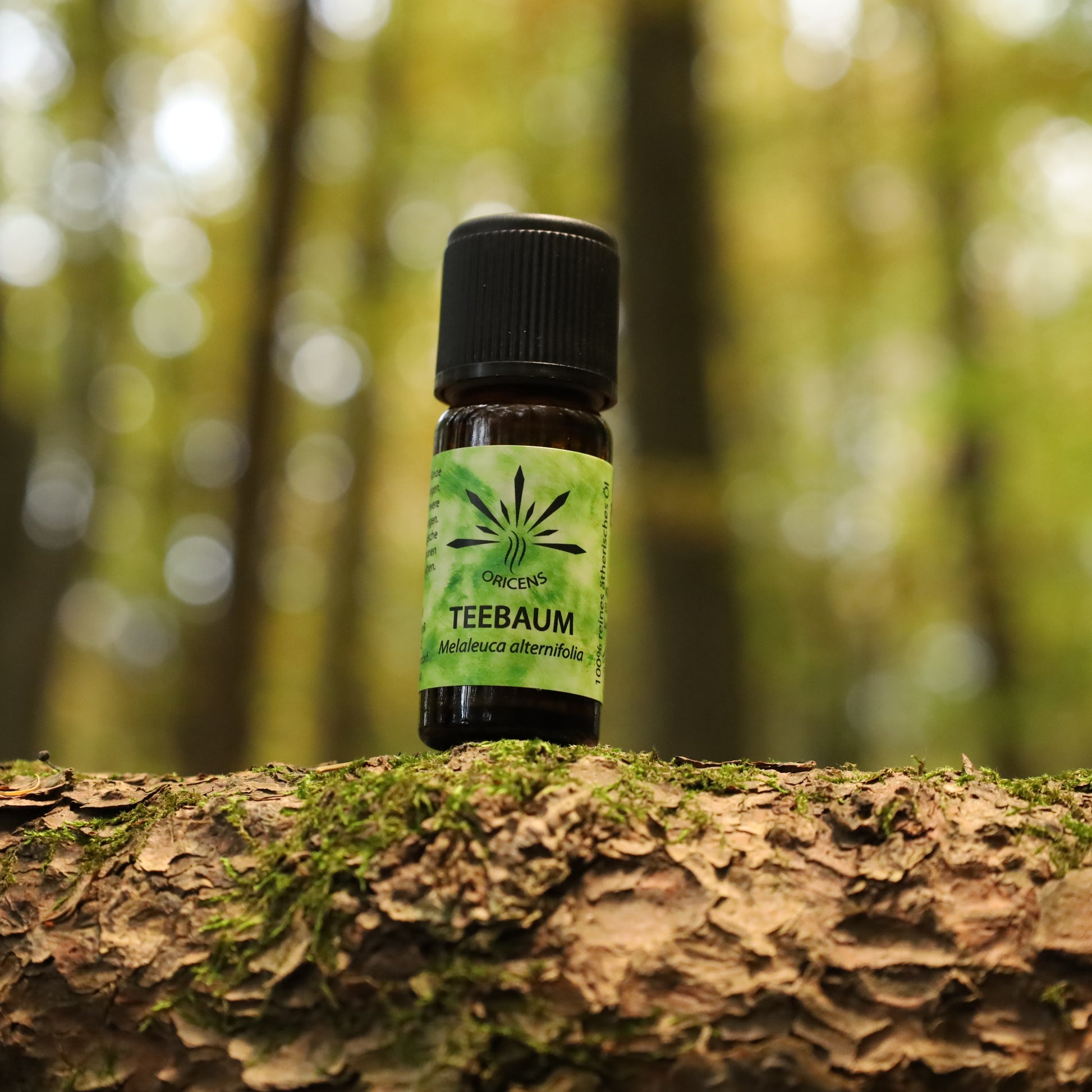 alt="Oricens Wolf Liebmann GesbR Bio Teebaumöl Melaleuca alternifolia, 10 ml, 100 % naturreines ätherisches Öl im braunen Glasfläschchen"